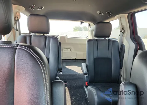 2018 Dodge Grand Caravan Sxt from USA, damaged, VIN 2C4RDGCG0JR136097